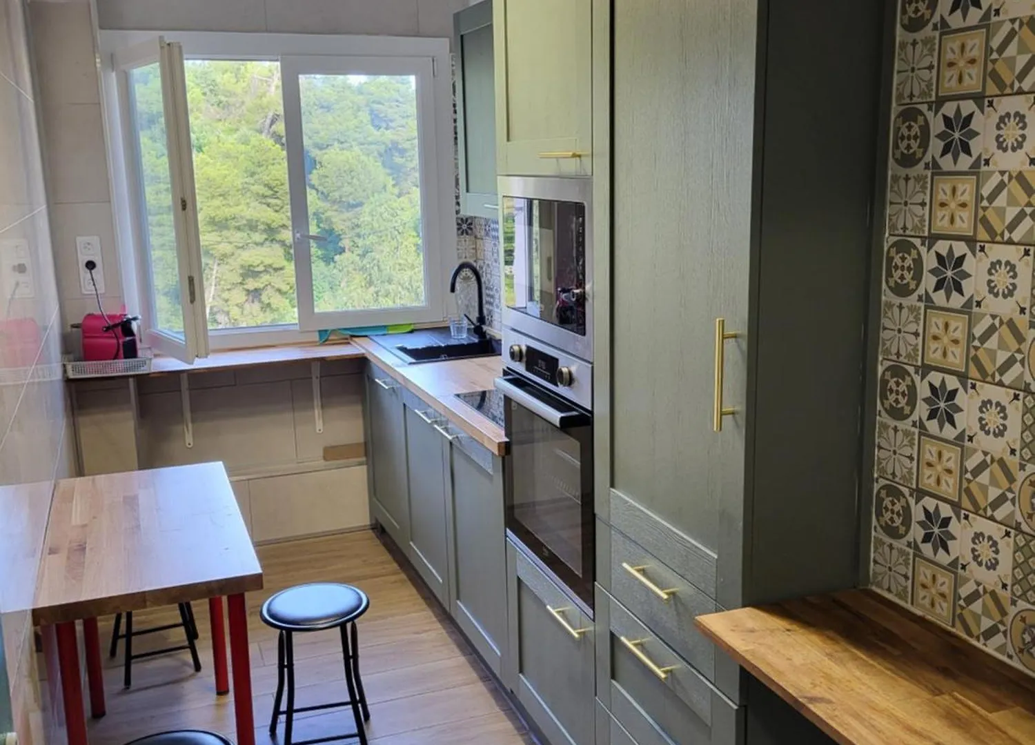 Pansiyon Private Room-1 In Hannana Apartment- 2 Min Walk To Tram 12 Min To Nice Train Station 15 Min To Massena Place